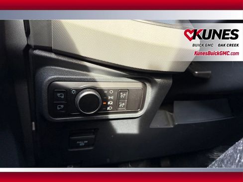 Used 2023 Ford Bronco Badlands w/ Sasquatch Package image 11