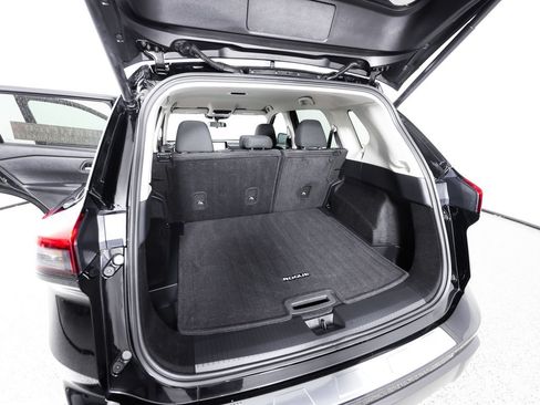 Used 2026 Nissan Rogue SV AWD/4WD image 14