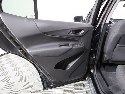 Used 2018 Chevrolet Equinox LT FWD image 17