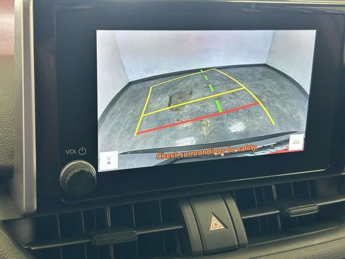Used 2025 Toyota RAV4 XLE AWD/4WD image 24