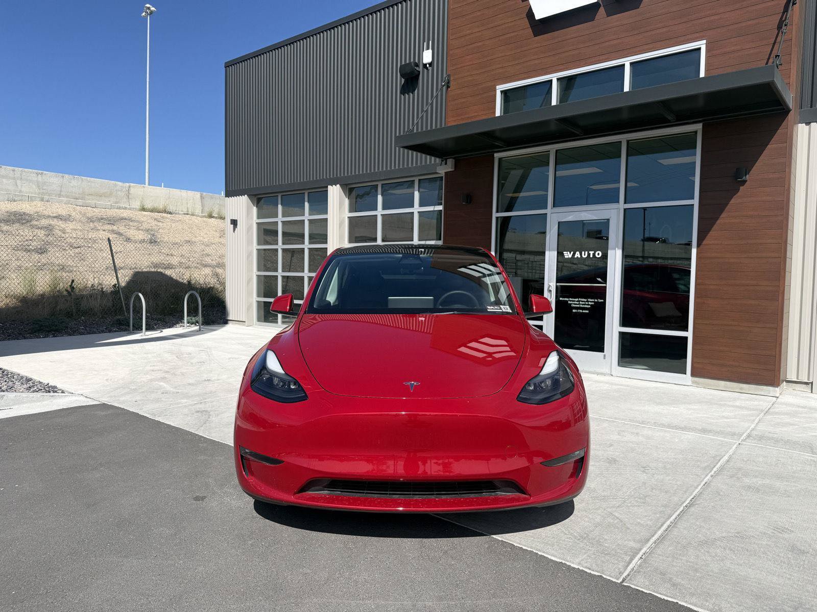 Used 2023 Tesla Model Y Performance AWD/4WD image 3