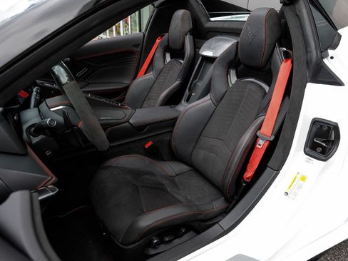 Used 2024 Chevrolet Corvette Z06 w/ Stealth Interior Trim Package RWD image 22