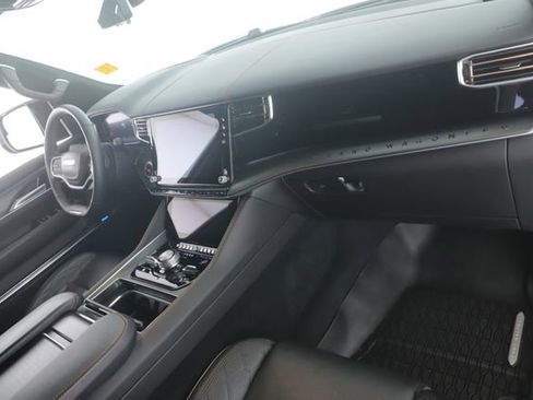 Used 2025 Jeep Grand Wagoneer L Series III w/ Rear Seat Video Group 1 image 37