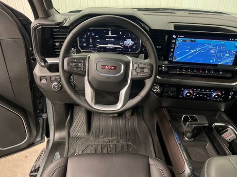 New 2026 GMC Sierra 1500 SLT w/ SLT Premium Plus Package image 17