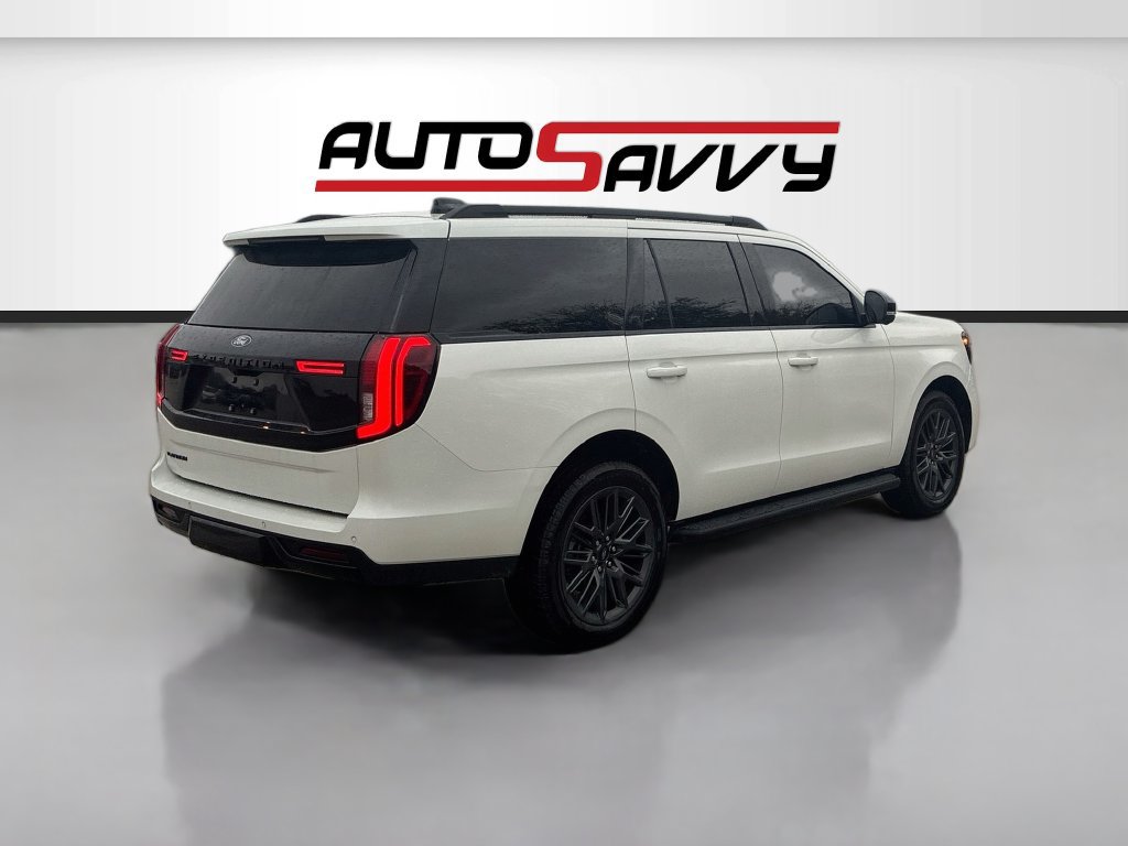 Used 2026 Ford Expedition Platinum w/ Stealth Appearance Package AWD/4WD image 7
