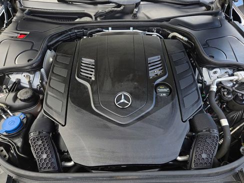 Used 2019 Mercedes-Benz S 560 Sedan image 45