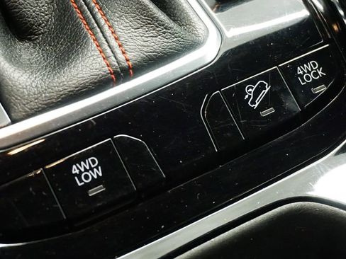 Used 2023 Jeep Compass Trailhawk image 30