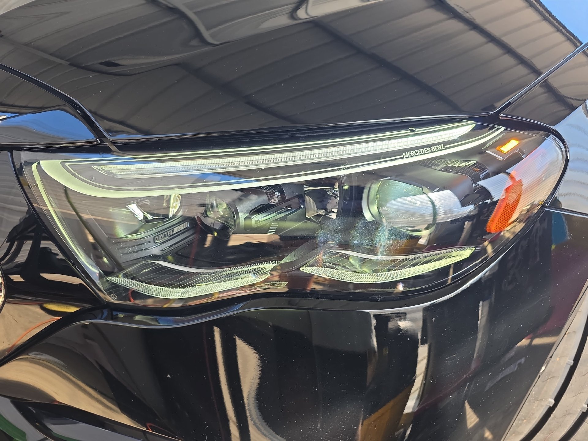 Used 2025 Mercedes-Benz E 350 4MATIC Sedan image 30