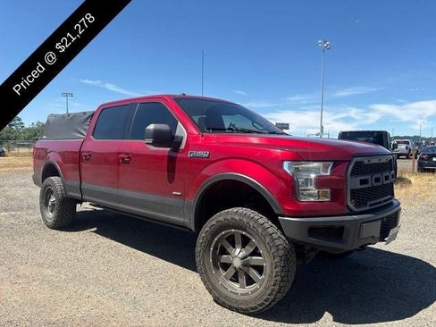 Used 2017 Ford F150 XLT w/ Equipment Group 301A Mid AWD/4WD image 4