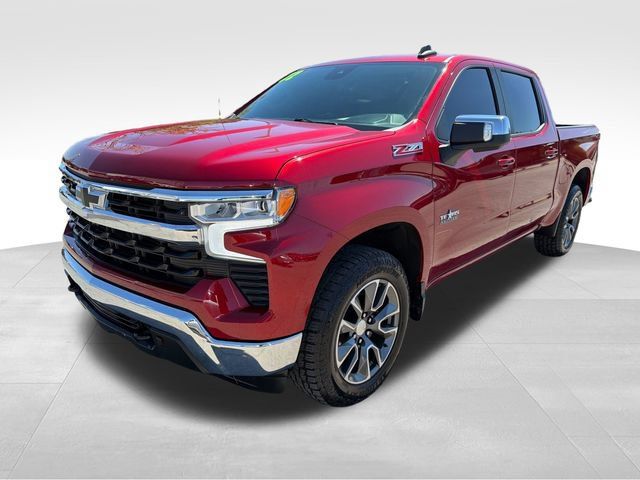 Used 2022 Chevrolet Silverado 1500 LT AWD/4WD image 3