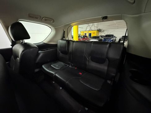 Used 2021 Nissan Armada SV RWD image 17
