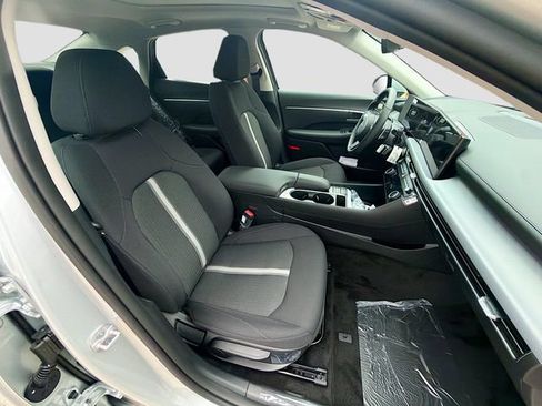 New 2026 Hyundai Sonata SEL FWD image 29