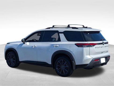 New 2026 Nissan Pathfinder SL AWD/4WD image 3