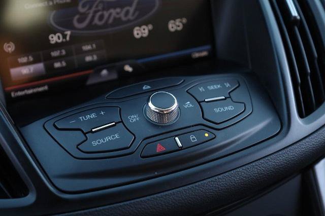 Used 2014 Ford Escape SE w/ Equipment Group 201A FWD image 13