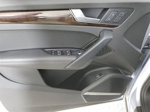 Used 2019 Audi Q5 Prestige image 19