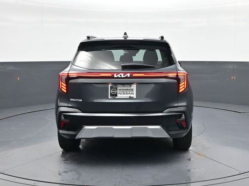 Used 2024 Kia Seltos S FWD image 6