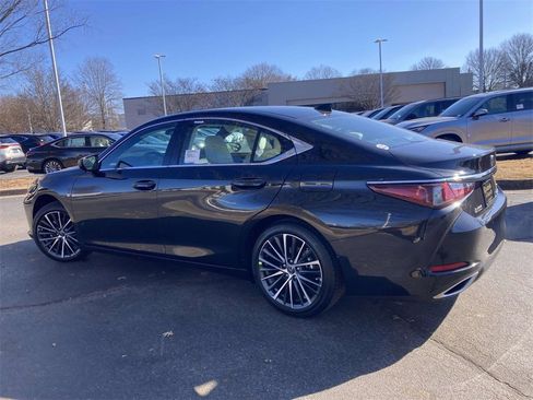 New 2025 Lexus ES 350 w/ Premium Package image 4