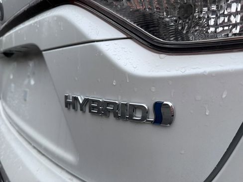 Used 2022 Toyota Corolla LE image 32