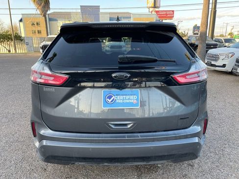 Used 2024 Ford Edge SE w/ Black Appearance Package image 4