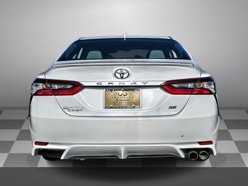 Used 2024 Toyota Camry SE FWD image 3