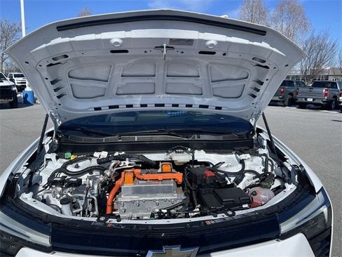 New 2025 Chevrolet Blazer EV LT image 31