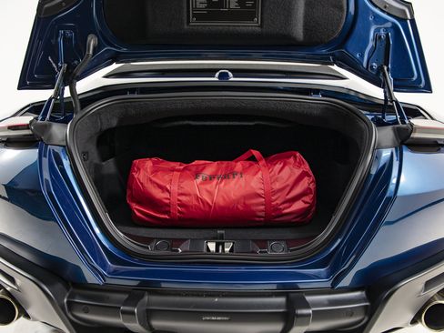 Certified 2025 Ferrari Roma Spider RWD image 41