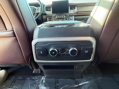 Used 2024 Ford Expedition Max Limited image 44