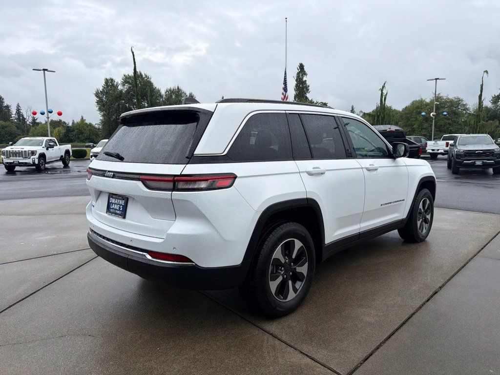 Used 2024 Jeep Grand Cherokee Limited 4xe AWD/4WD image 7