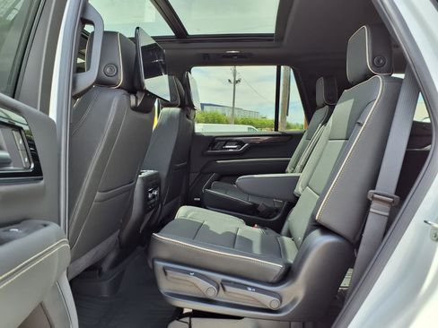 New 2026 GMC Yukon Elevation w/ Elevation Premium Package image 17