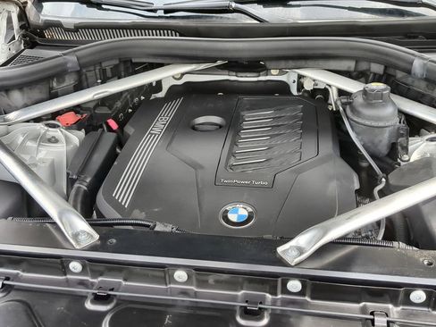 Used 2019 BMW X5 xDrive40i w/ Premium Package 2 AWD/4WD image 30