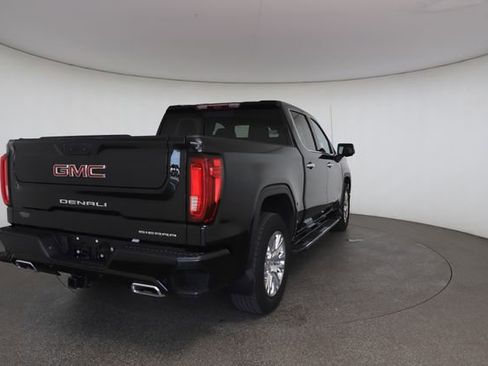 Used 2024 GMC Sierra 1500 Denali w/ Technology Package AWD/4WD image 17