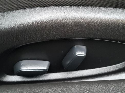 Used 2018 Chevrolet Camaro LT w/ RS Package image 9