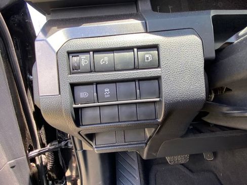 Used 2025 Toyota 4Runner SR5 AWD/4WD image 12