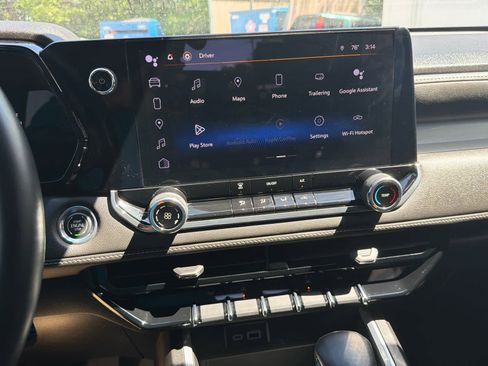 Used 2023 Chevrolet Colorado LT RWD image 27