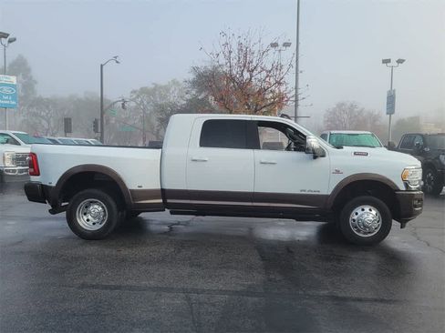 Used 2023 RAM 3500 Limited image 8