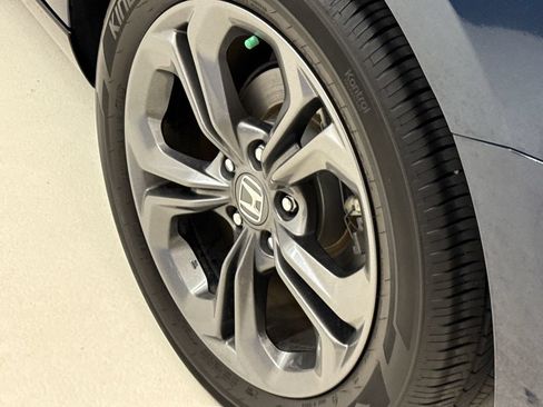 Used 2024 Honda Accord EX-L image 10