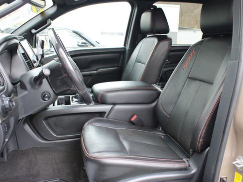 Used 2021 Nissan Titan PRO-4X w/ Pro-4x Convenience Package AWD/4WD image 17