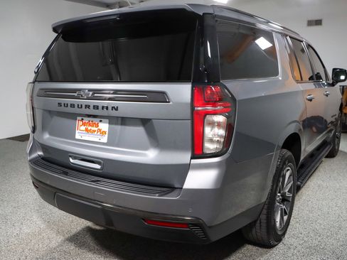 Used 2021 Chevrolet Suburban Z71 image 7