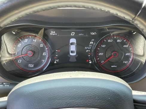 Used 2020 Dodge Charger SXT w/ Blacktop Package RWD image 9