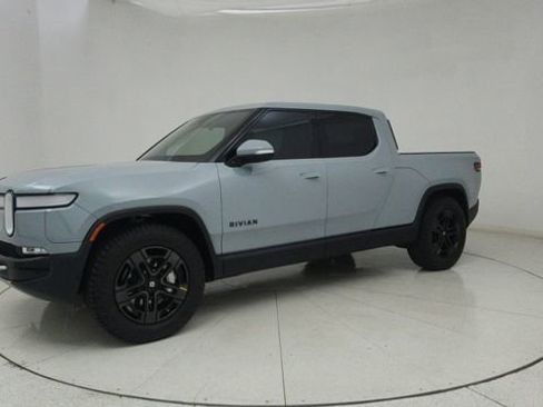 Used 2024 Rivian R1T Adventure image 64
