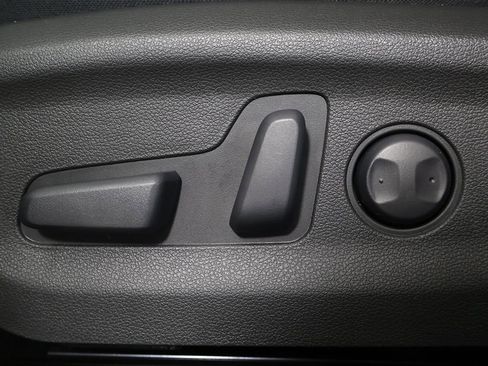 Used 2022 Hyundai Kona Limited FWD image 33