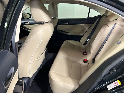 Used 2017 Lexus IS 300 AWD image 26