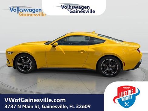 Used 2024 Ford Mustang Coupe RWD image 7