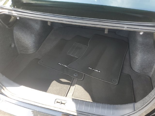 Certified 2025 Nissan Altima 2.5 SV FWD image 6