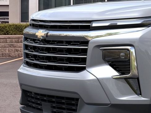 New 2026 Chevrolet Traverse LT w/ Driver Confidence Package FWD image 13