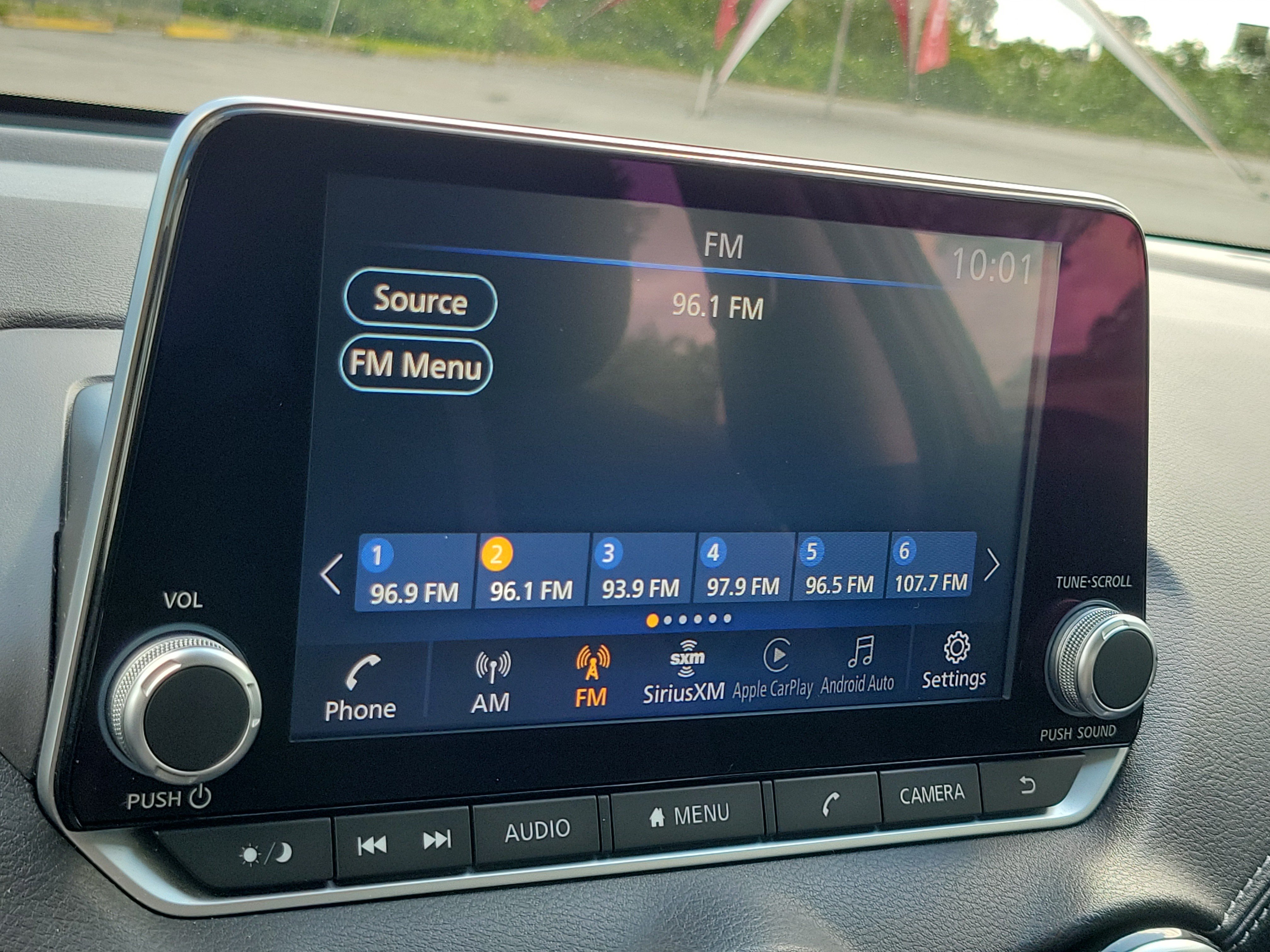 Used 2023 Nissan Sentra SV FWD image 23