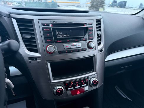 Used 2014 Subaru Outback 2.5i w/ Alloy Wheel Package image 33