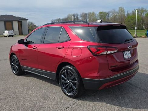 Used 2022 Chevrolet Equinox RS w/ Infotainment Package FWD image 11