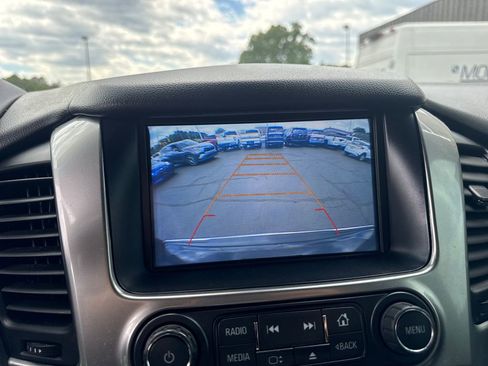 Used 2017 Chevrolet Suburban Premier AWD/4WD image 33