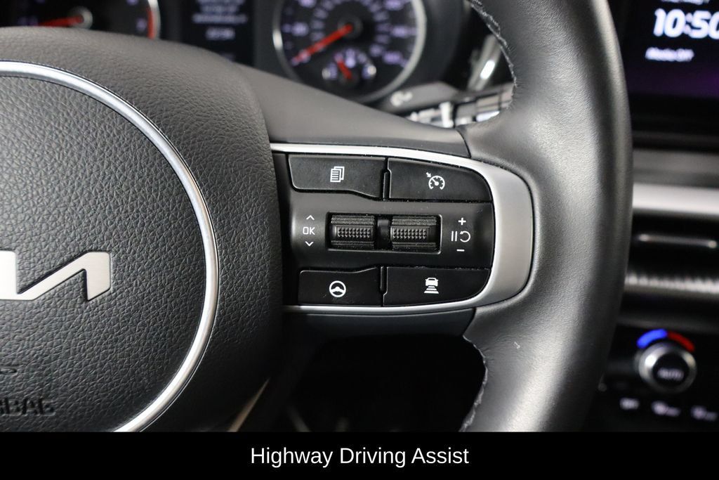 Used 2023 Kia K5 GT-Line w/ GT-Line Premium Package FWD image 10
